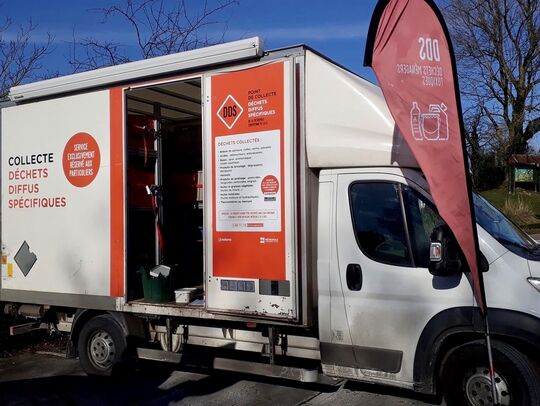 Camionnette Déchets Diffus Spécifiques
